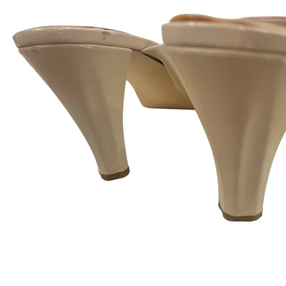 FREE WITH ANY PURCHASE - Parade Cream Women's Bow Sandals - Picture 4 of 5